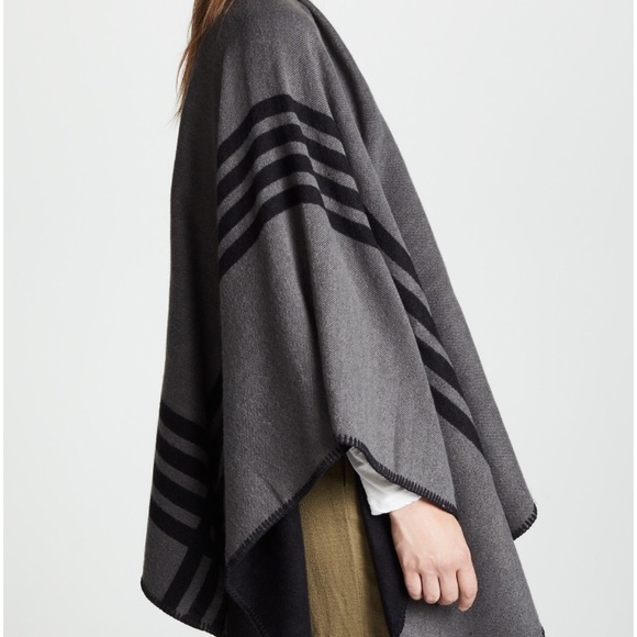 Poncho - Picture 2 of 5